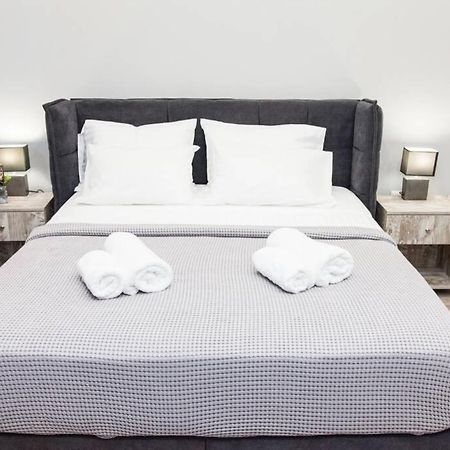 E Spacious Cornered Brand New Studio Apartment E Athen Eksteriør billede