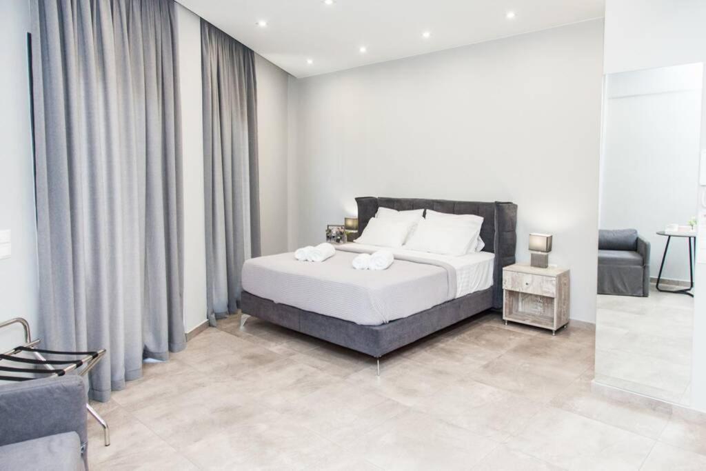 E Spacious Cornered Brand New Studio Apartment E Athen Eksteriør billede